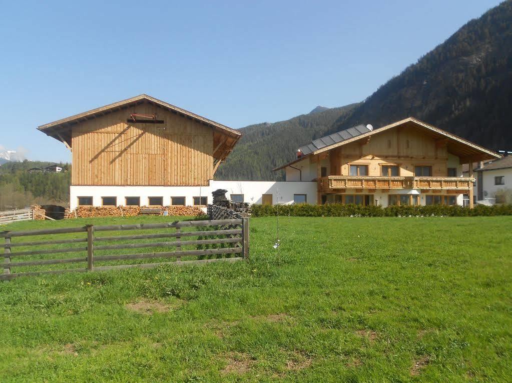 Honzarhof *